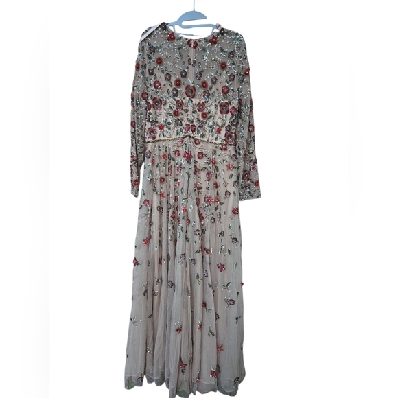 Mac Duggal Beige Embellished High Neck Long Sleeve A Line Gown Size 14 - Picture 5 of 9